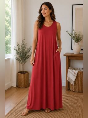 Milan Kiss Sleeveless Maxi Dress | Large | Soft Stretch Red Maxi